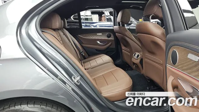 Mercedes-Benz E-Class W213 — Фото автомобиля 18
