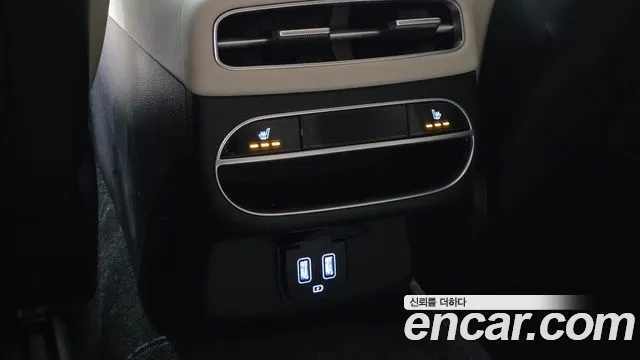 Genesis GV70 — Фото автомобиля 29