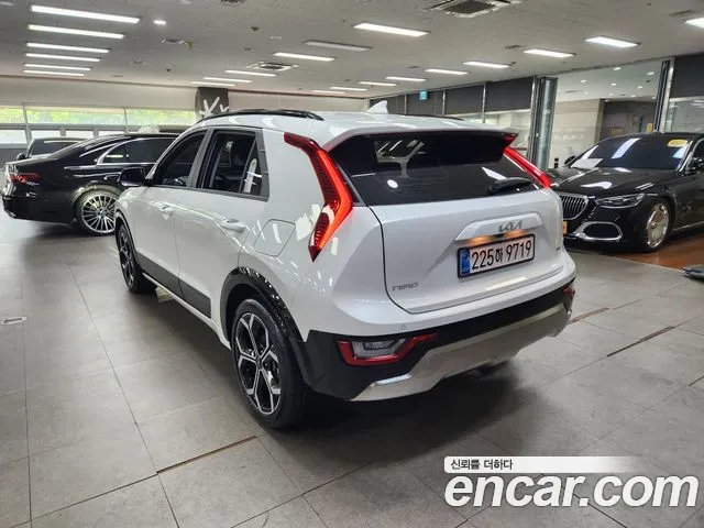 Kia Niro The All New Niro Prestige — Фото автомобиля 2