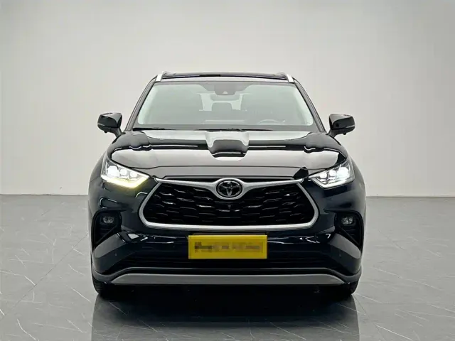 Toyota Highlander — Фото автомобиля 2