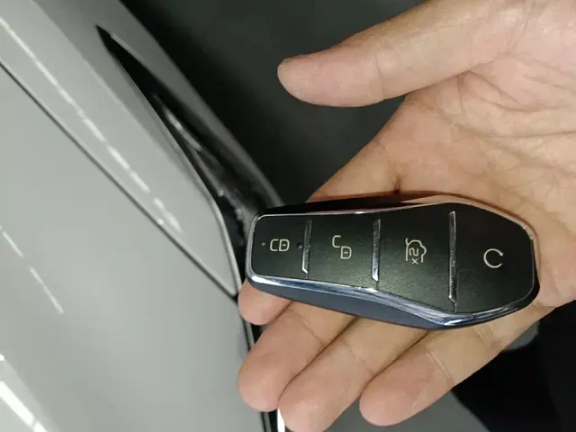 BYD Qin PLUS — Фото автомобиля 8