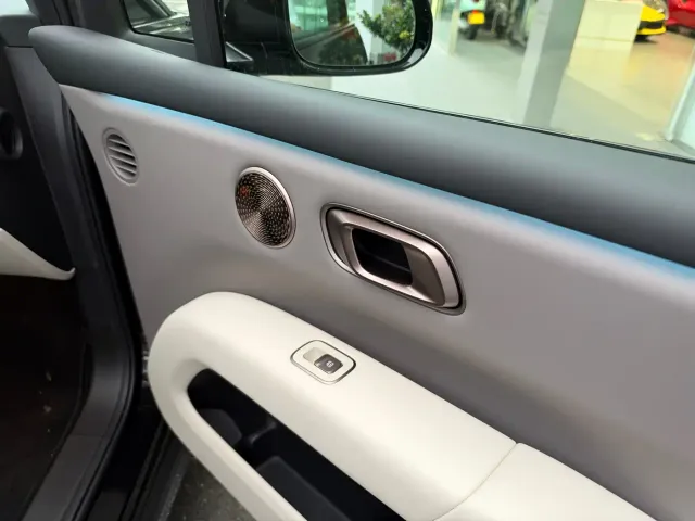 Li Auto i6 — Фото автомобиля 8