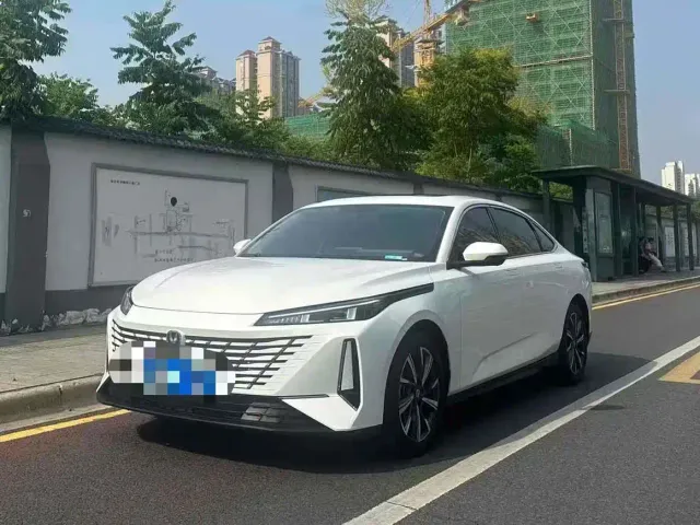Фотография автомобиля — Changan Eado
