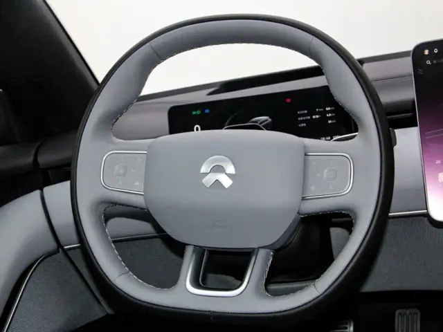 Nio ET5 Touring — Фото автомобиля 16