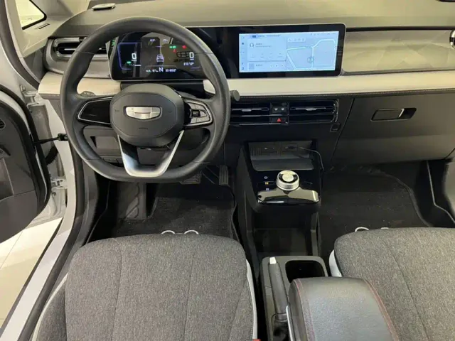 Geely Geometry E Firefly — Фото автомобиля 3
