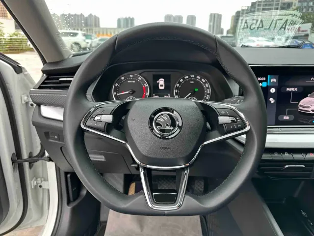 Skoda Octavia — Фото автомобиля 14