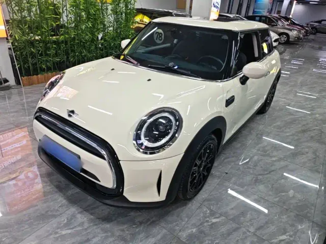 Фотография автомобиля — MINI Hatch
