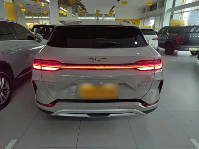 BYD Song PLUS — Фото автомобиля 5