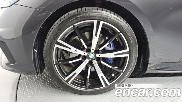BMW 5 Series G60 — Фото автомобиля 4