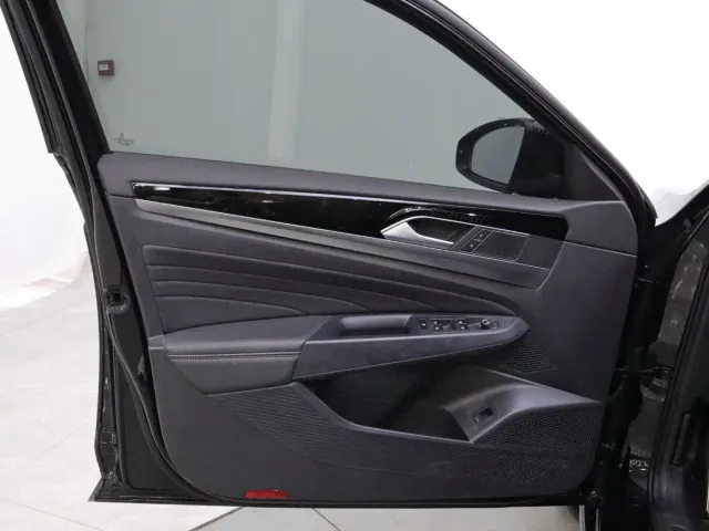 Volkswagen Passat — Фото автомобиля 10
