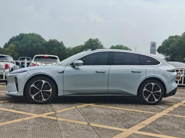 Nio ET5 Touring — Фото автомобиля 3
