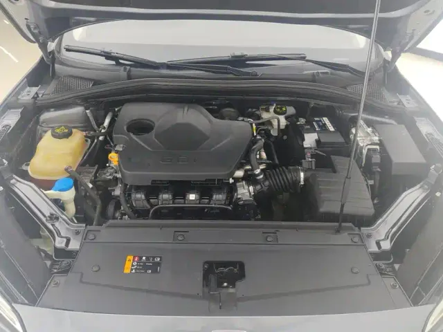 Roewe i5 — Фото автомобиля 10