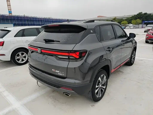 Changan CS35 Plus — Фото автомобиля 6