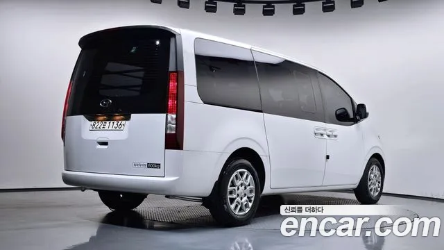 Hyundai Staria — Фото автомобиля 2