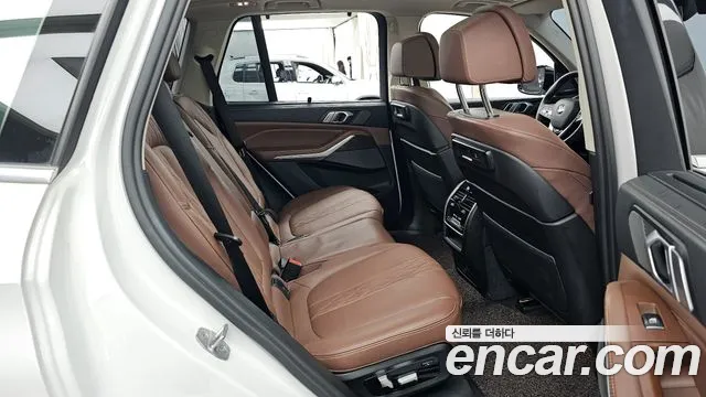 BMW X5 — Фото автомобиля 12