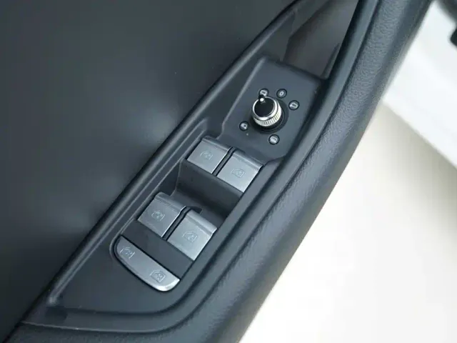 Audi A4L — Фото автомобиля 10