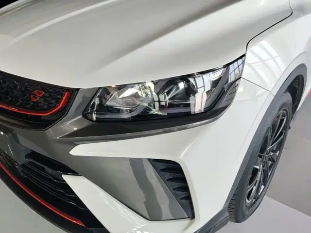 Geely Binyue — Фото автомобиля 23
