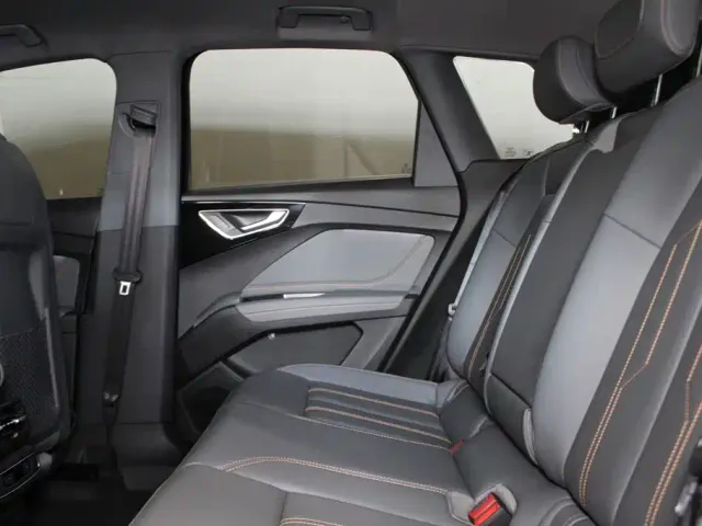 Audi Q4 e-tron — Фото автомобиля 8