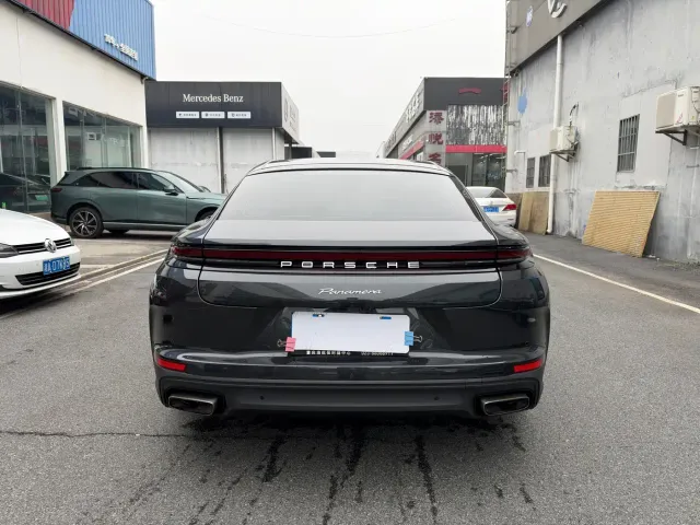 Porsche Panamera — Фото автомобиля 11