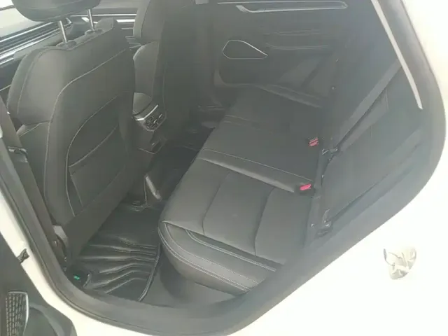 Geely Emgrand — Фото автомобиля 16