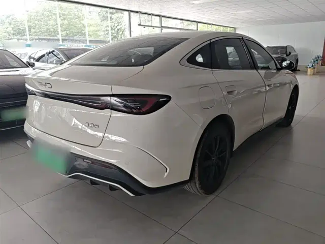 BYD Seal 06 — Фото автомобиля 6