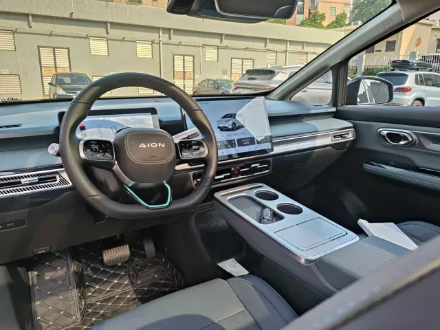 GAC Aion Y — Фото автомобиля 11