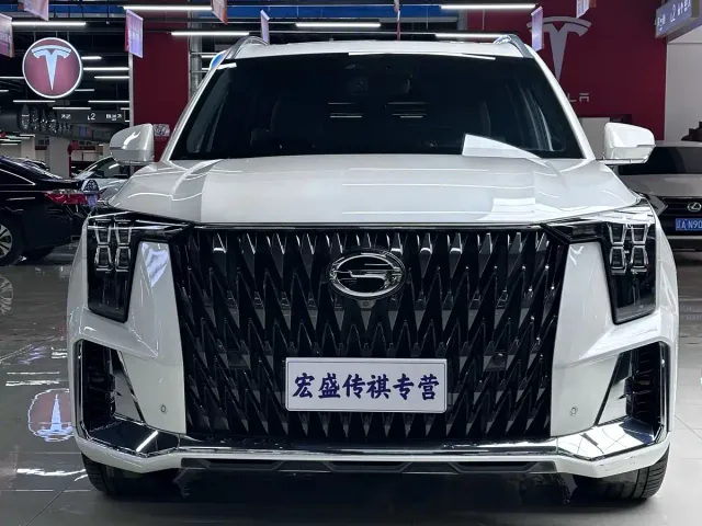 GAC Trumpchi GS8 — Фото автомобиля 3