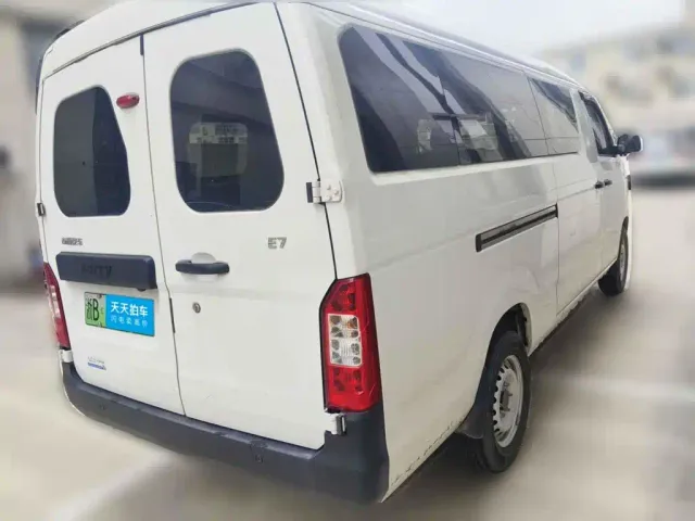 Karry Jiangtun E7 — Фото автомобиля 2