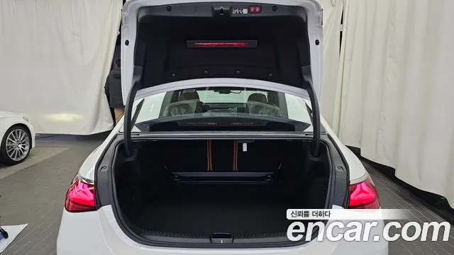 Mercedes-Benz E-Class E-класс W214 E300 4MATIC Exclusive — Фото автомобиля 20