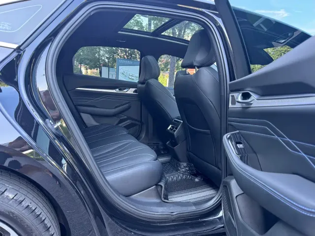 Geely Xingrui — Фото автомобиля 9