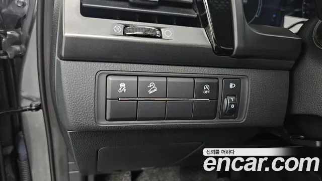KG_Mobility_Ssangyong Rexton Новый Rexton Sport Дизель 2.2 4WD — Фото автомобиля 30