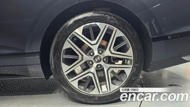 Hyundai Grandeur GN7 — Фото автомобиля 6