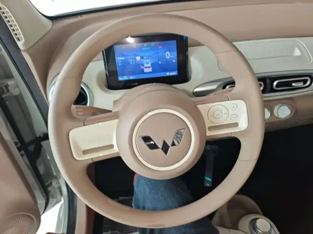 Wuling Hongguang Mini EV — Фото автомобиля 10