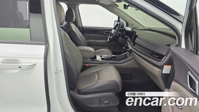 Kia Carnival — Фото автомобиля 16