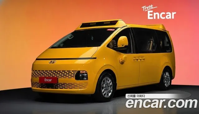 Фотография автомобиля — Hyundai Staria