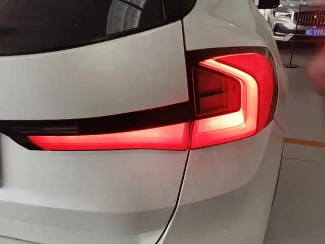 BMW X1 — Фото автомобиля 7