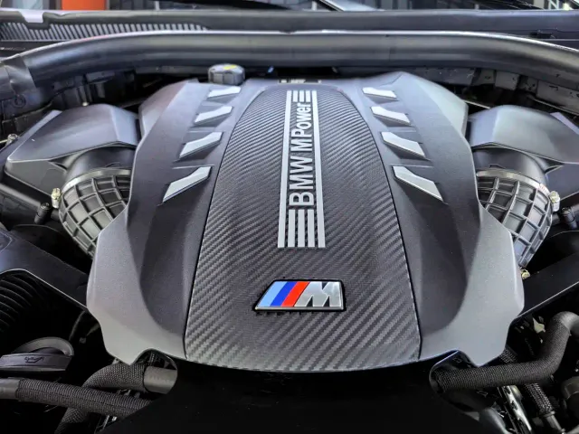 BMW X5 M — Фото автомобиля 13