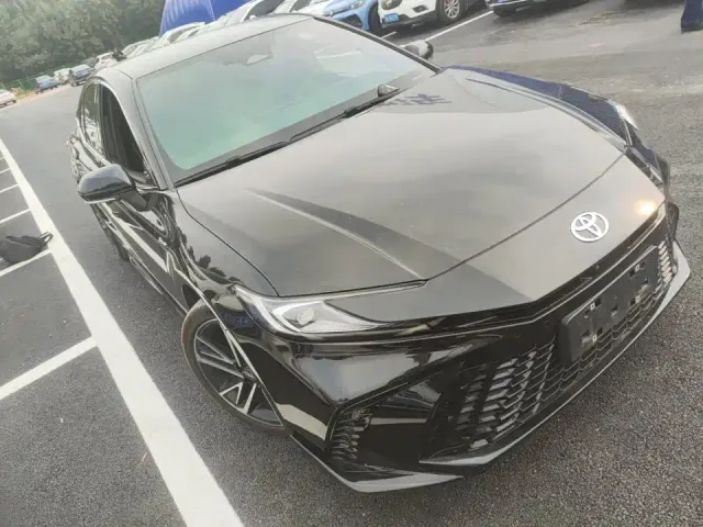 Toyota Camry — Фото автомобиля 5