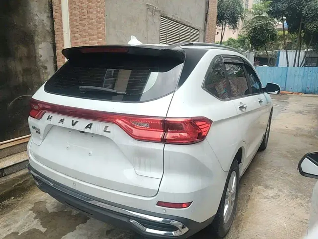 Haval M6 — Фото автомобиля 6