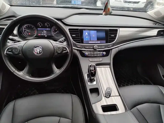 Buick LaCrosse — Фото автомобиля 12