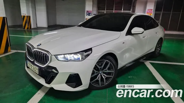 Фотография автомобиля — BMW 5 Series G60
