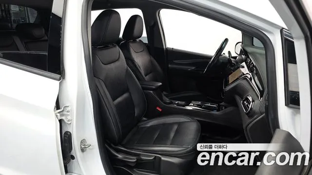 Chevrolet Bolt EV — Фото автомобиля 11