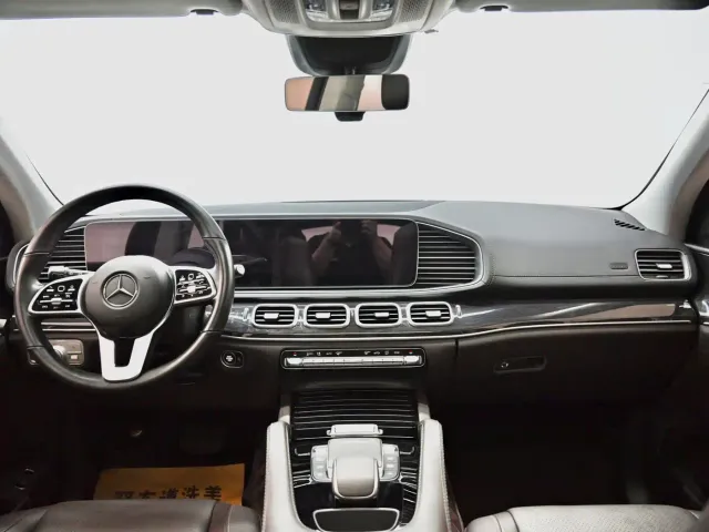 Mercedes-Benz GLE-Class — Фото автомобиля 8