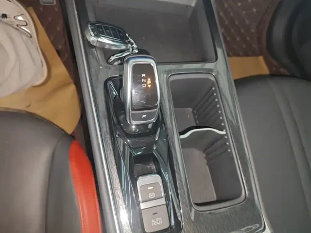Dongfeng Yixuan MAX — Фото автомобиля 13