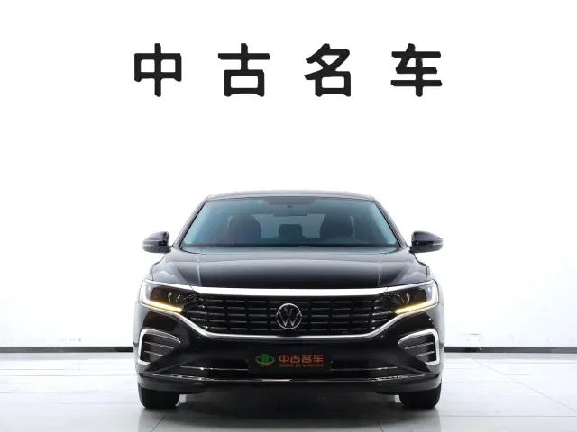Volkswagen Passat — Фото автомобиля 2