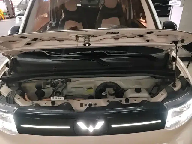 Wuling Hongguang Mini EV — Фото автомобиля 19