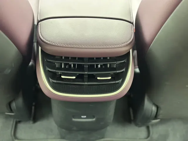 Nio ET5 Touring — Фото автомобиля 14