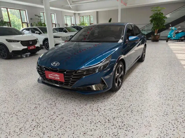 Фотография автомобиля — Hyundai Elantra