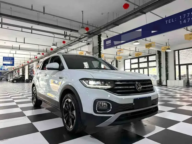Volkswagen Tanying 2021 1.5L Automatic Smart Connect Edition — Фото автомобиля 3