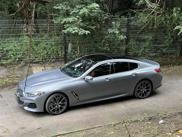 BMW 8 Series — Фото автомобиля 3